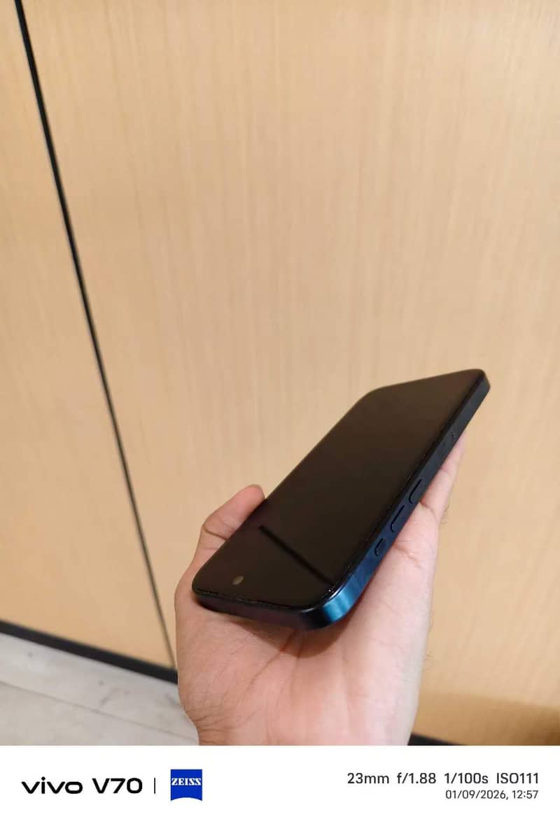 Apple iPhone 15 Pro 2