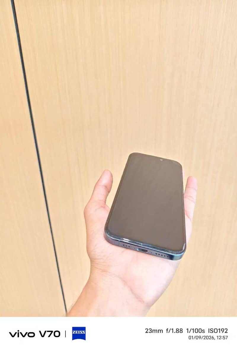 Apple iPhone 15 Pro 3