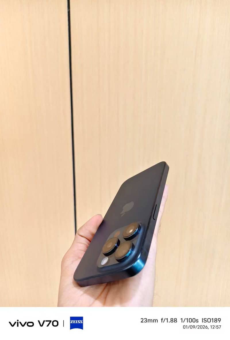 Apple iPhone 15 Pro 7