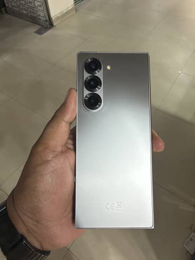Samsung Mobile Z Fold 6