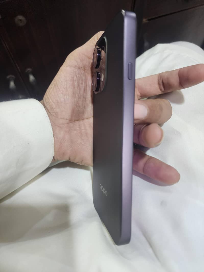 OPPO Reno 3