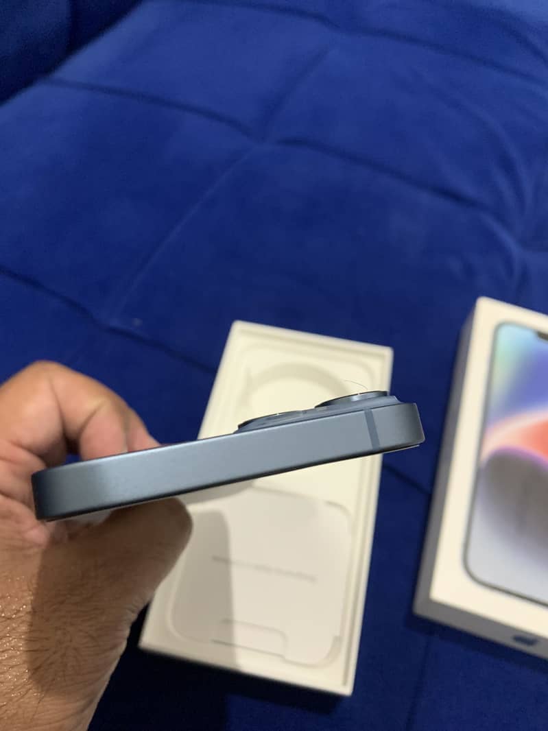 Apple iPhone 14 4