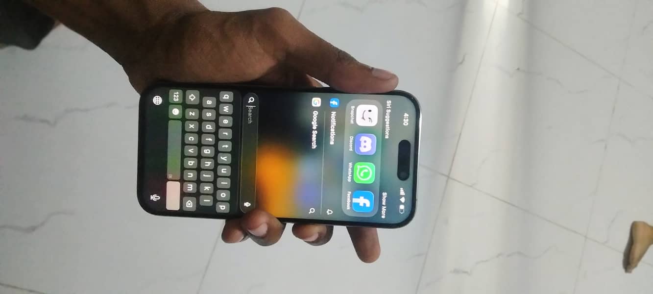 Apple iPhone 15 Pro 3