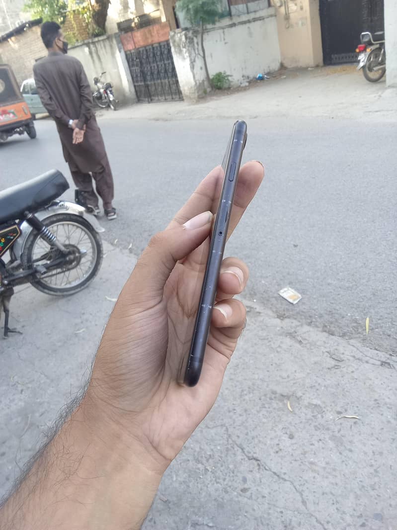 Apple iPhone 7 4
