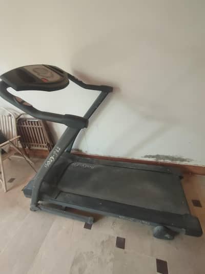 treadmill Running machine