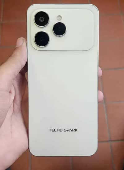 Tecno Spark 40