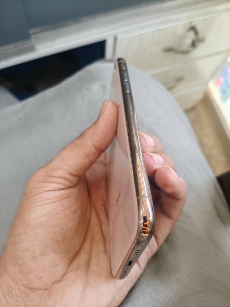 Apple iPhone XS 2