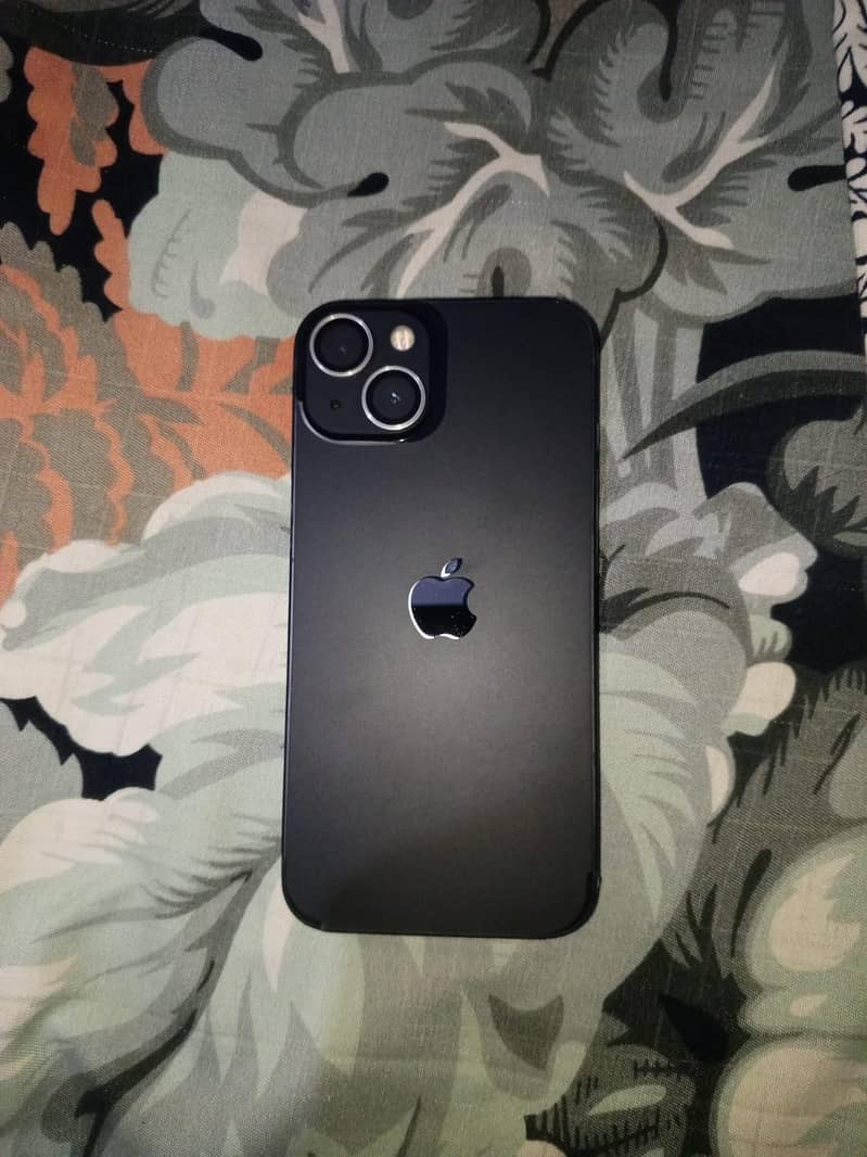 Apple iPhone 13 0