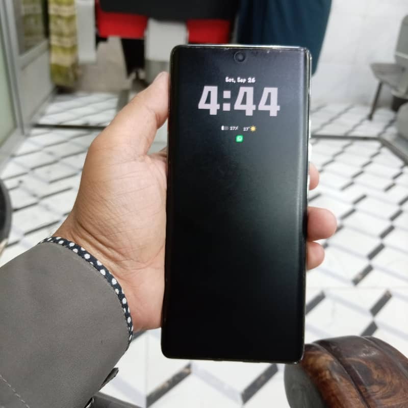 Tecno CAMON 40 Pro 0