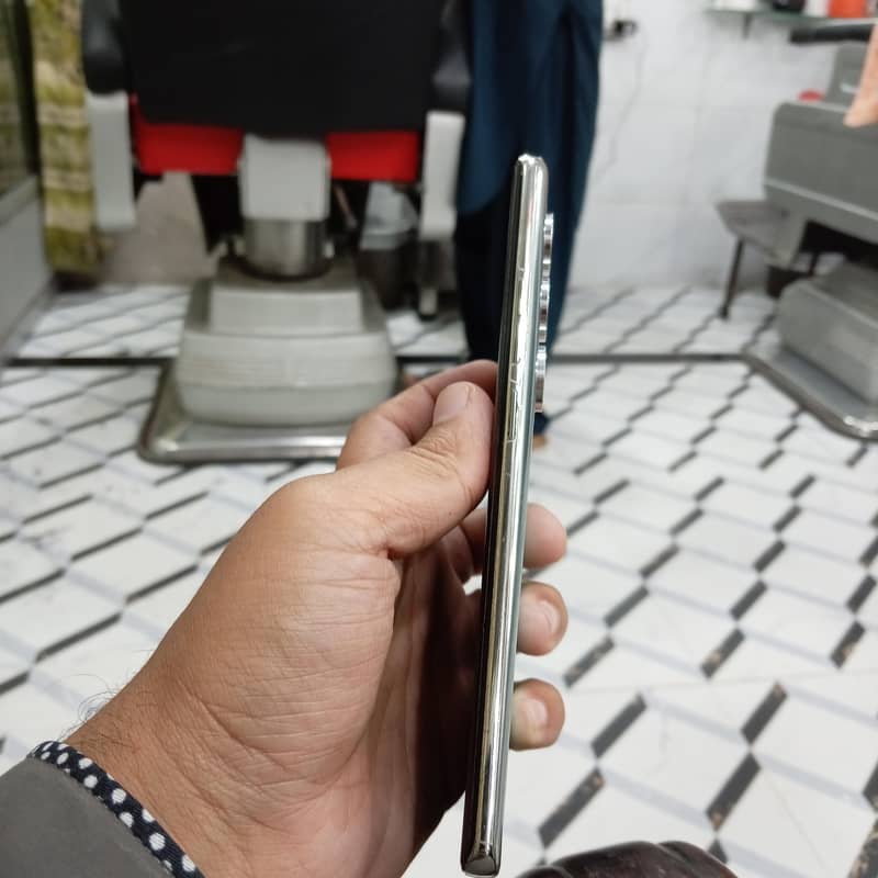 Tecno CAMON 40 Pro 5