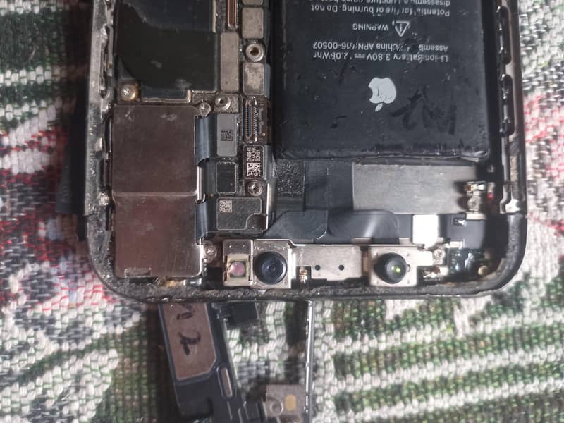 Apple iPhone XS Max 2