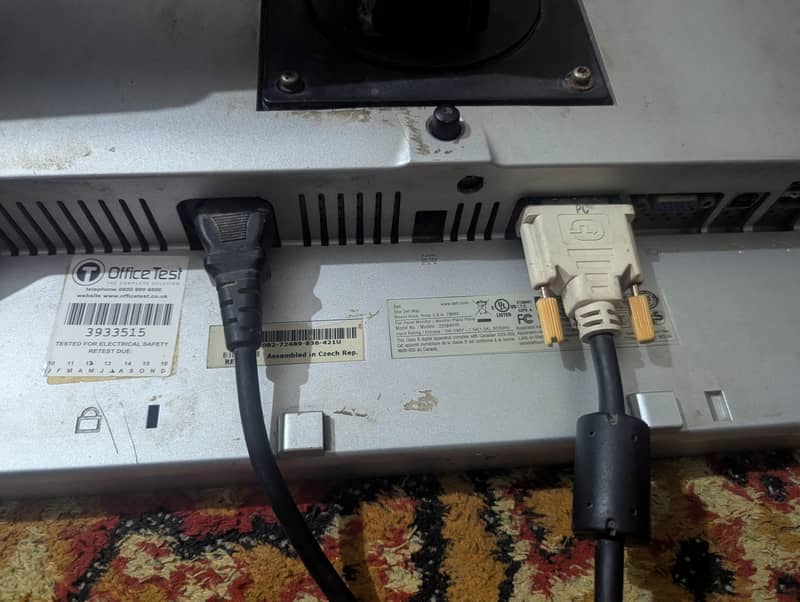 22 inch lcd 2