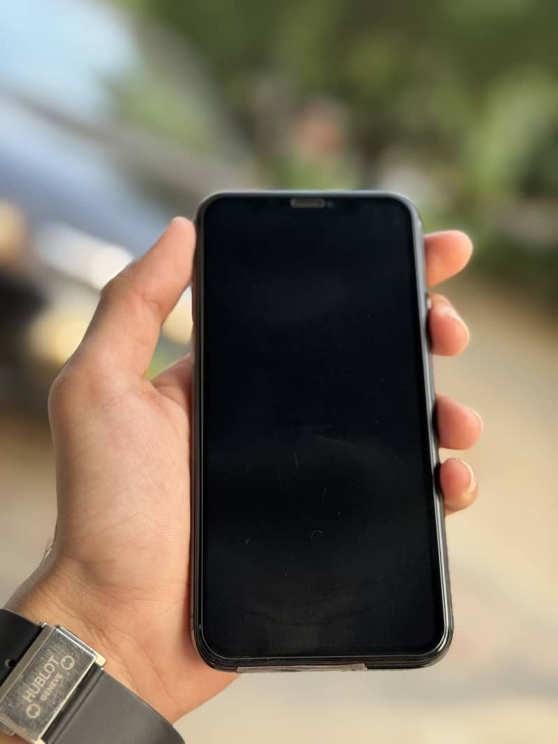 iPhone 11 Pro 1