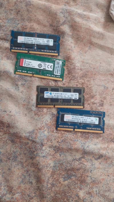 Laptop Ddr3 Ram 10/10 condition 4gb/2gb 4 sticks