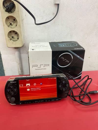 Black PSP 3000 32GB With Box