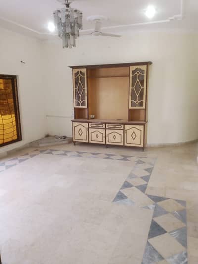 1 Kanal Upper Portion For Rent With 3 Bedroom's & All Utility Connection's