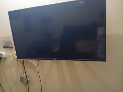 tcl 40 inch hd TV for sale