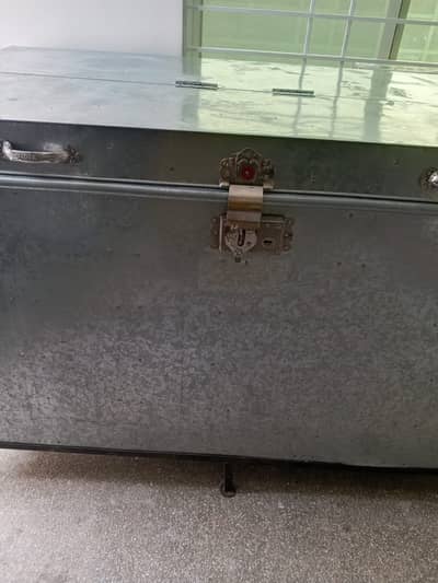 Metal Storage Trunk / Clothes Box | Strong & Durable