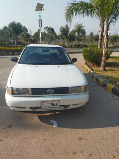 Nissan Sunny 1990