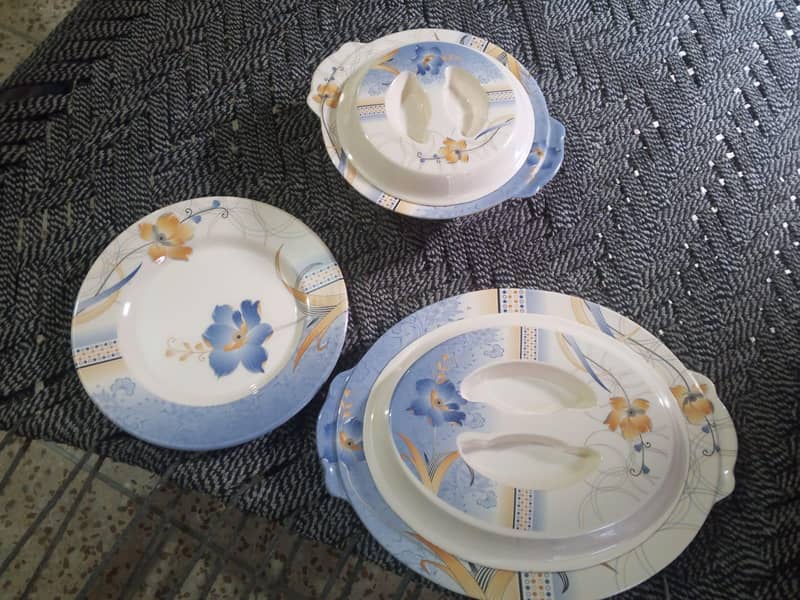 DINNER SET 1