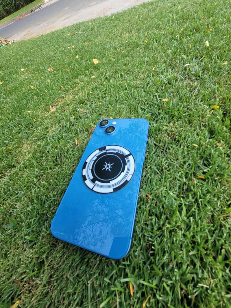Apple iPhone 13 1