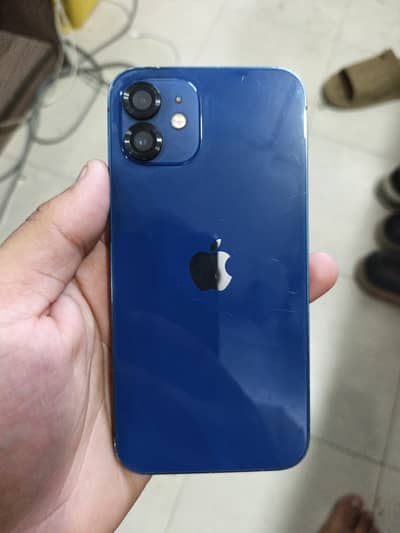 Apple iPhone 12
