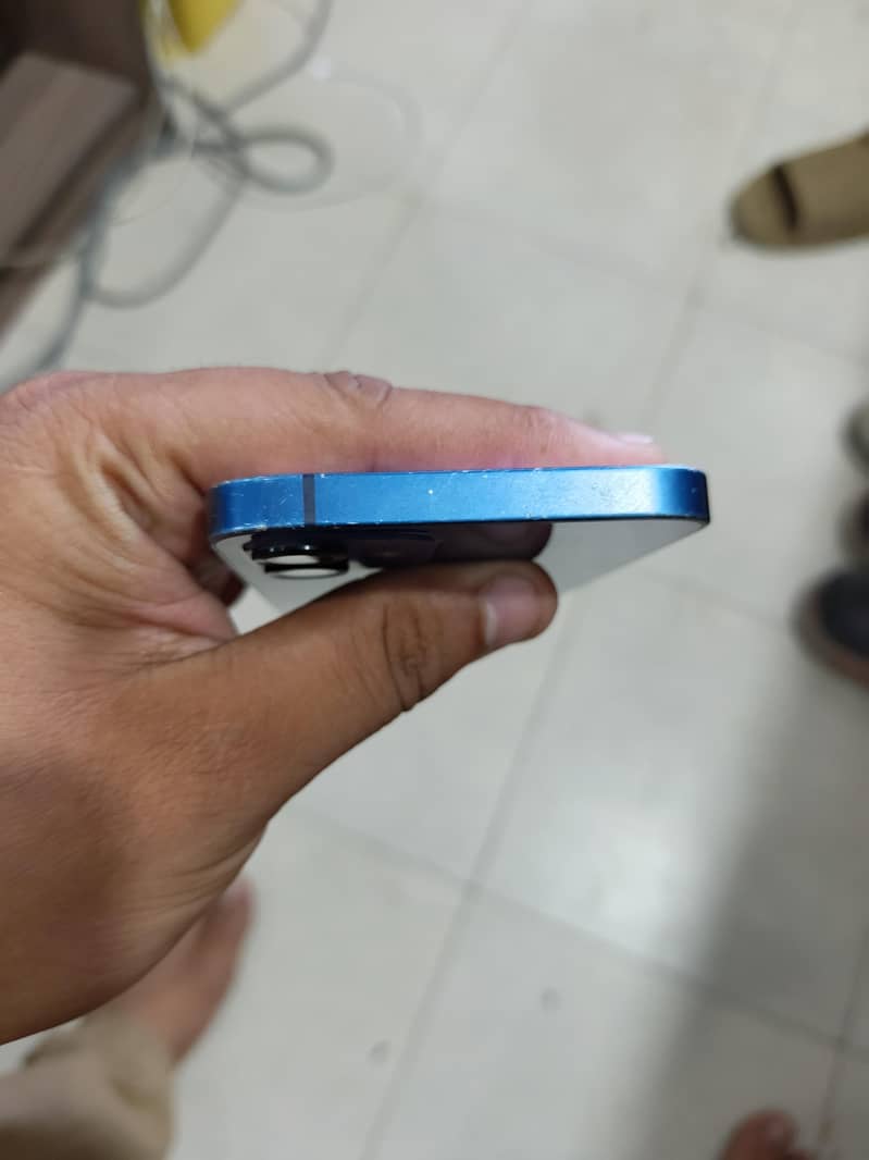 Apple iPhone 12 2