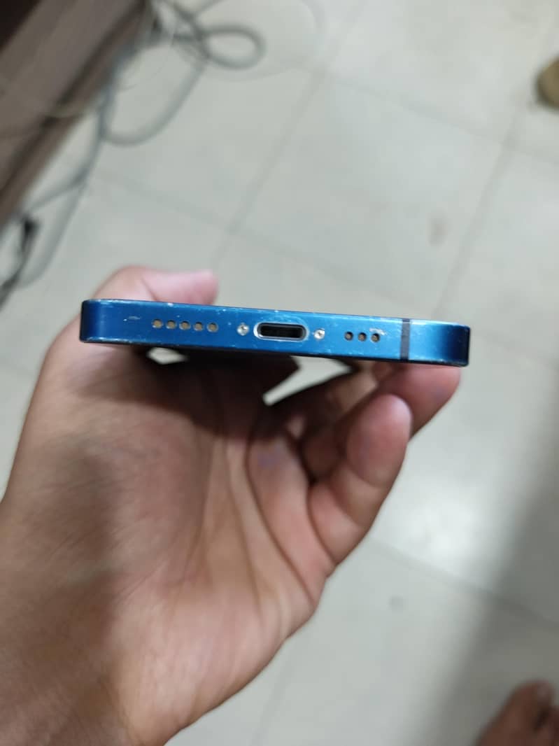 Apple iPhone 12 5