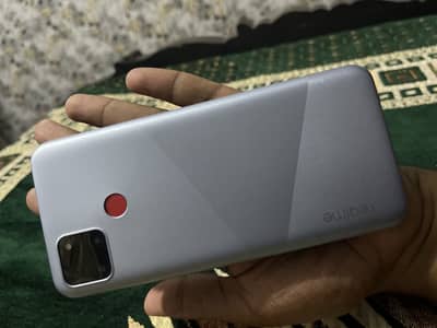 Realme C12