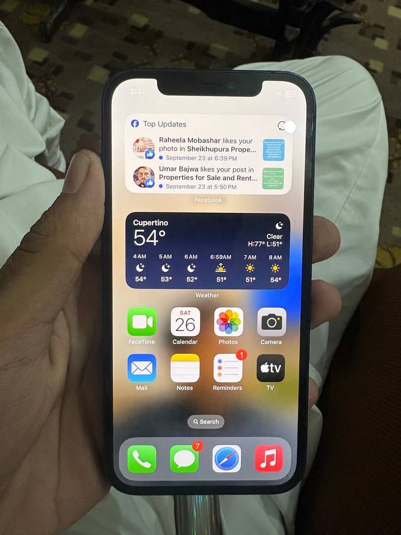 Apple iPhone 12 3
