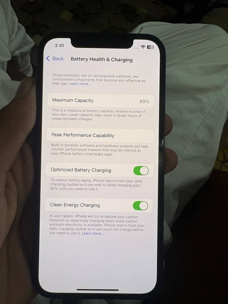 Apple iPhone 12 4