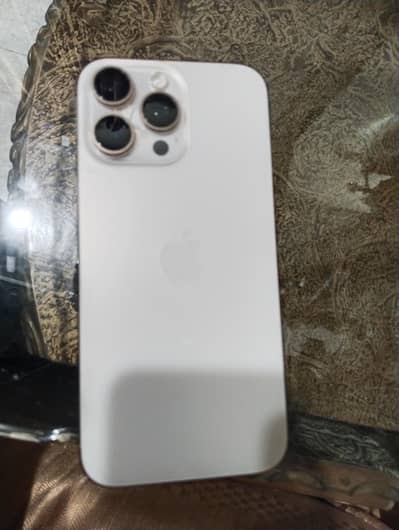 Apple iPhone 16 Pro Max