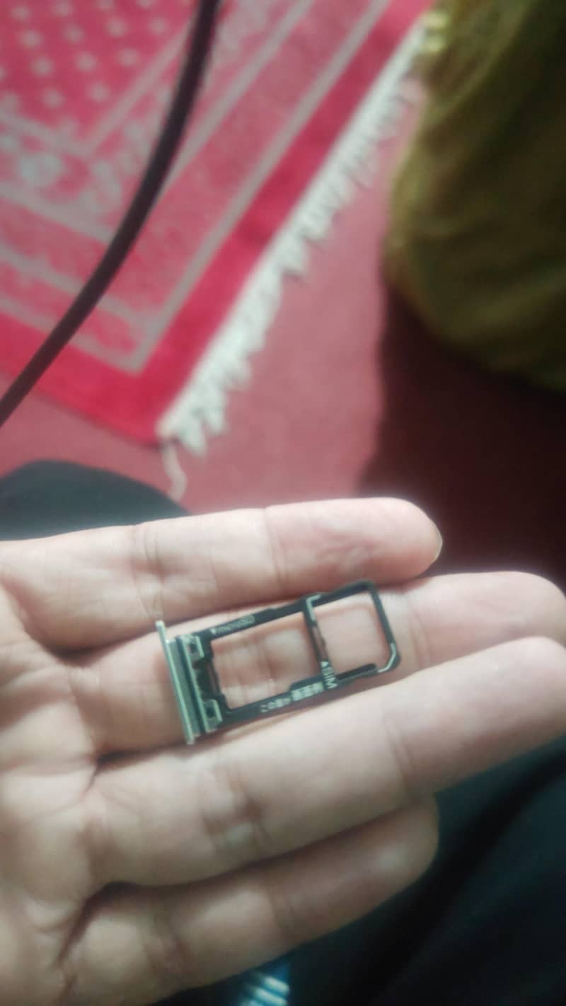 Sharp Aquos R5G 2