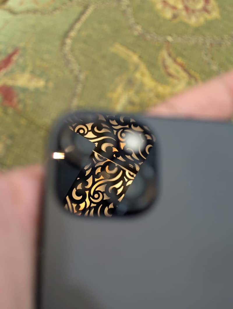 Apple iPhone 15 4