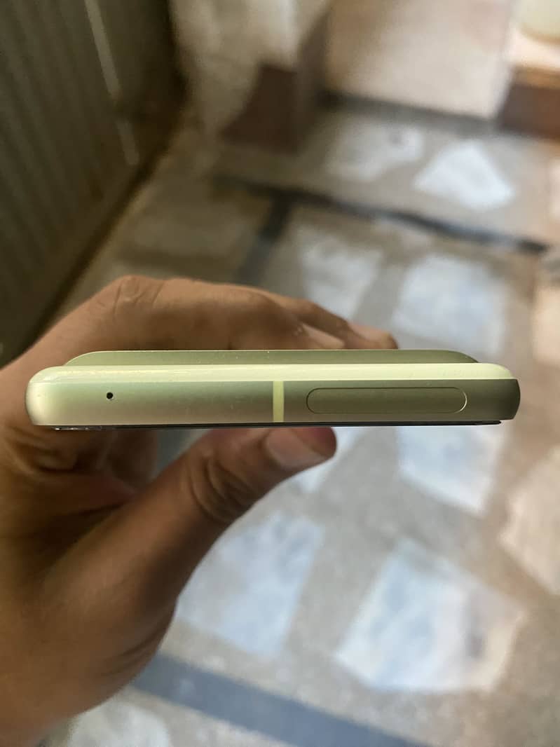 Google Pixel 7 5