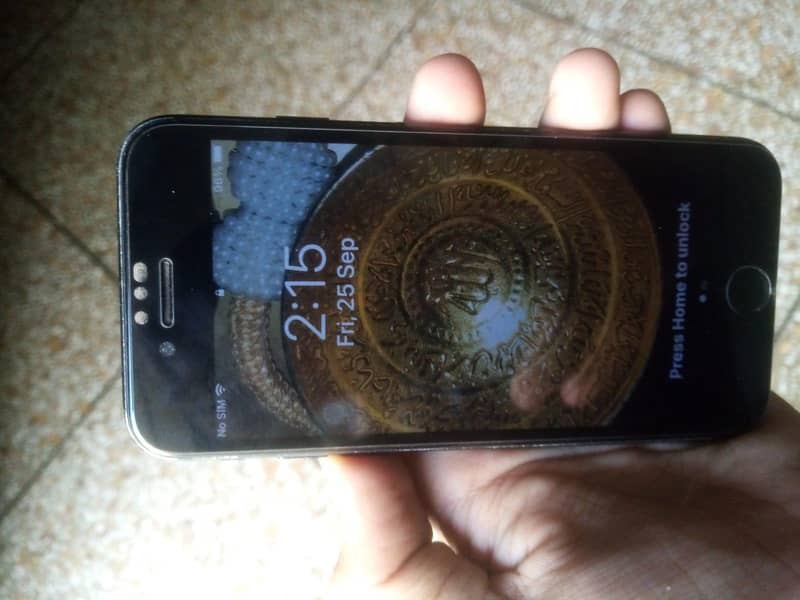 Apple iPhone 7 7