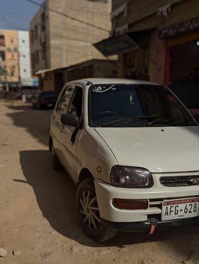 Daihatsu Cuore 2003