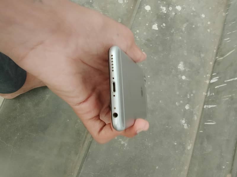 Apple iPhone 6S 2