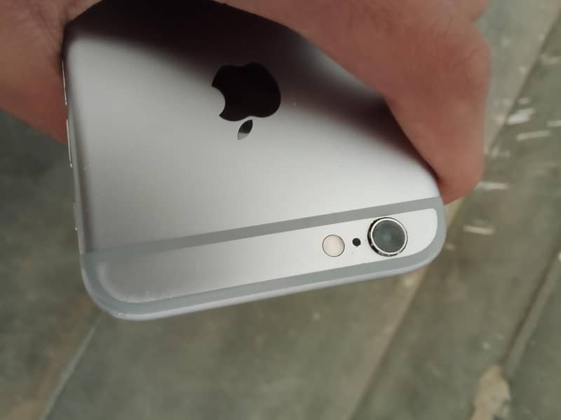 Apple iPhone 6S 3