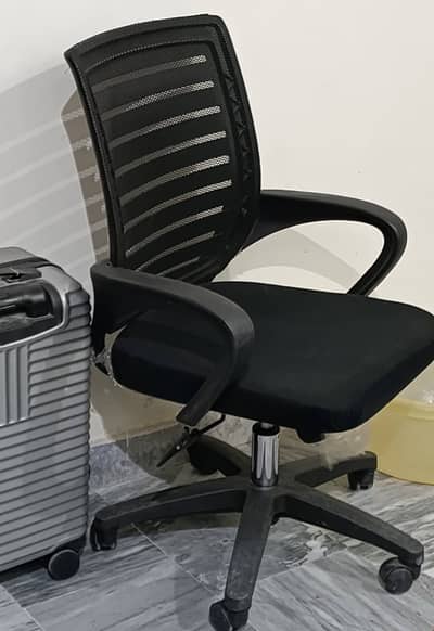 Chair , table , 4pai
