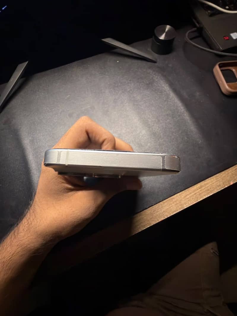 Apple iPhone 15 Pro 5