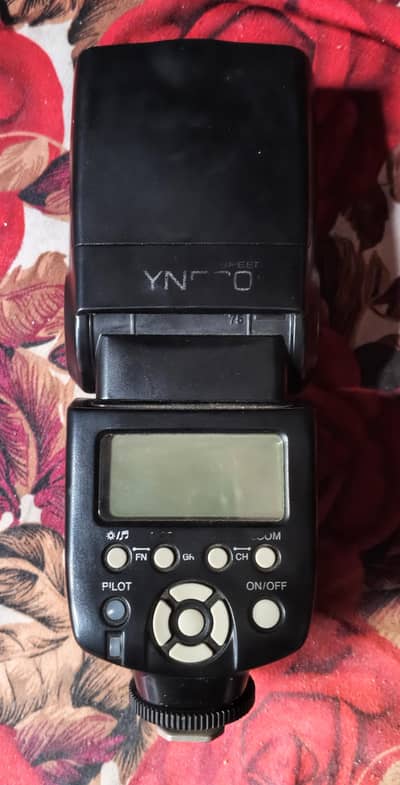 yongnoue Flash Yn560