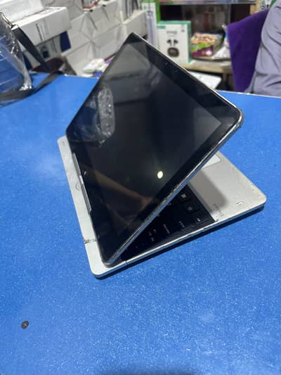 Rotate Ram 8 Gb Rom 256 core i5 6 generation