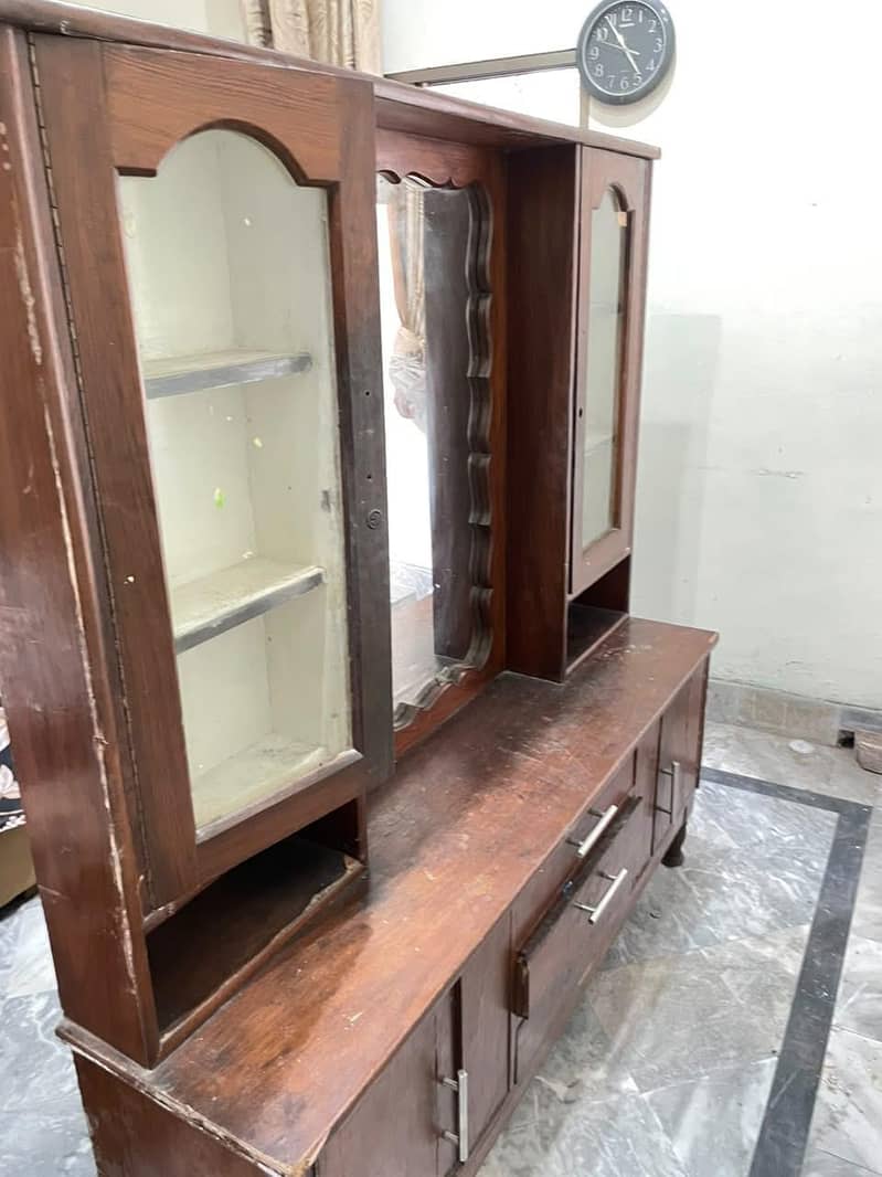 Dressing Table 2