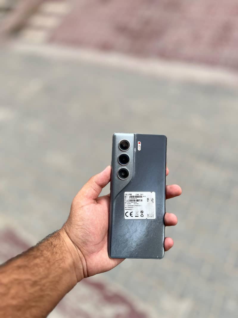 Tecno CAMON 40 Pro 0