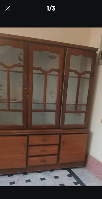 used showcases and drsing table pure wood good condition