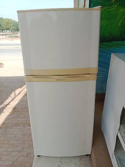 dawlance refrigerator