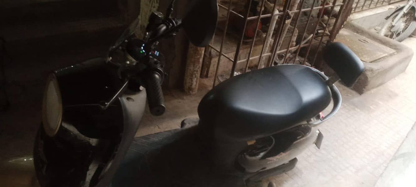 Scooty 2