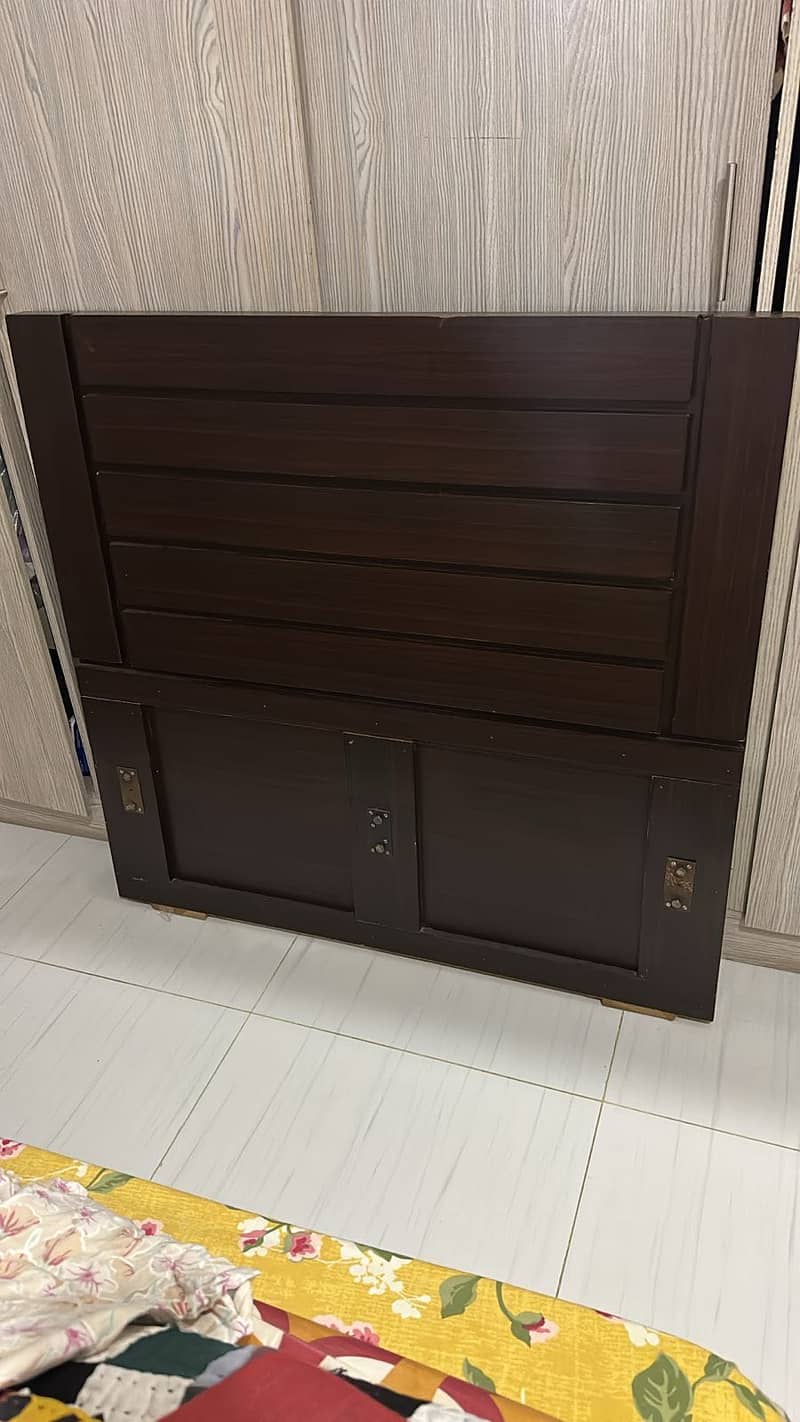 Single bed with complete accessories 0