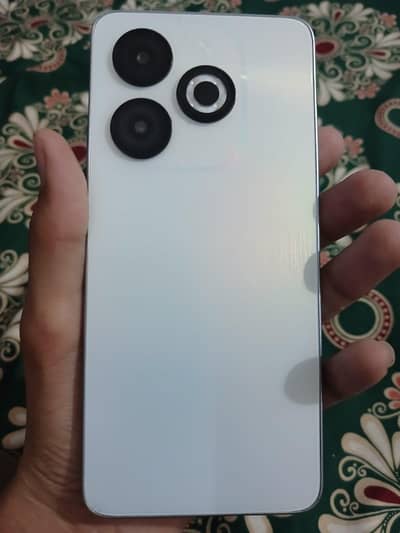Infinix Hot 8